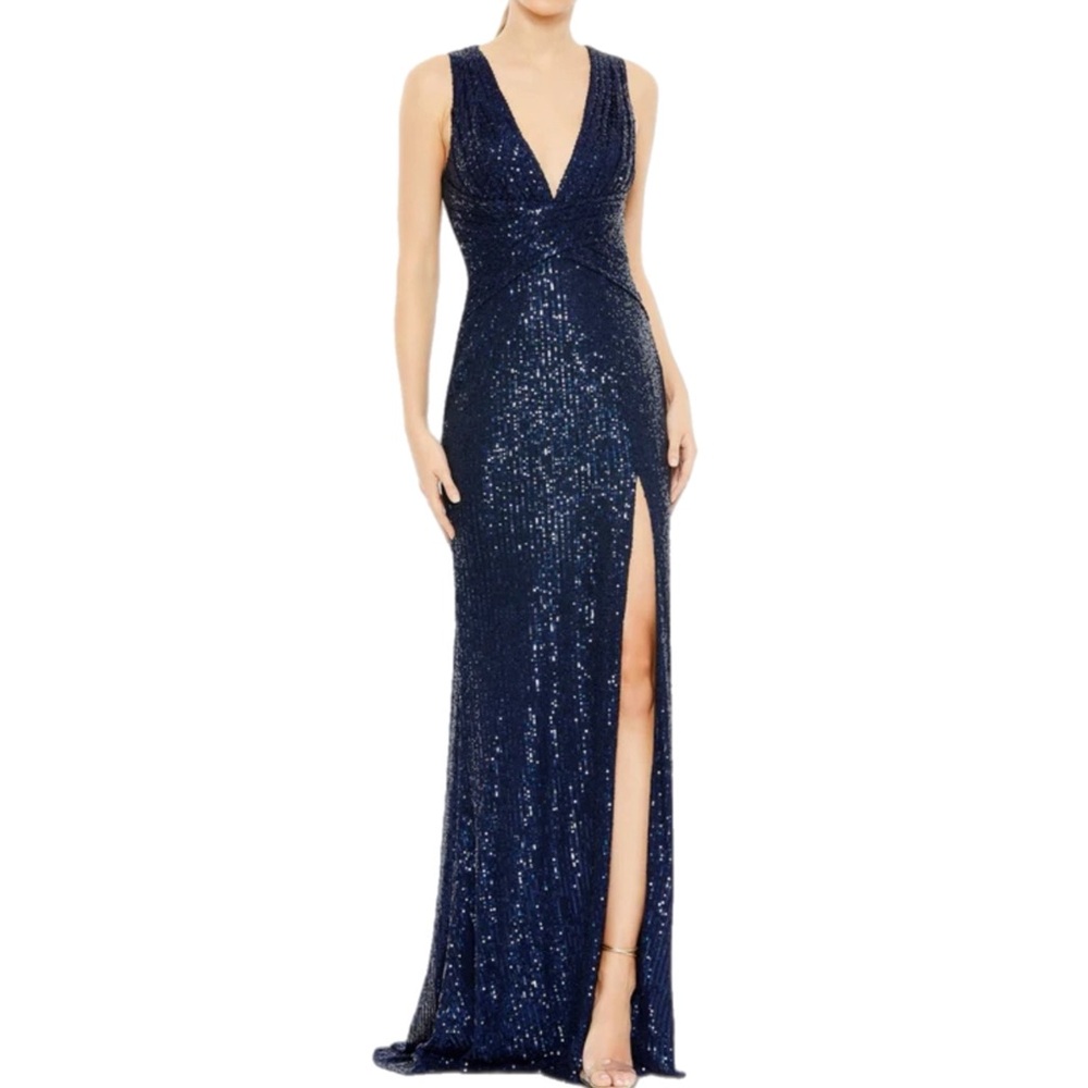 NWT IEENA for MAC DUGGAL $398 MSRP Midnight Navy Sequin Embellished Gown Size 0
